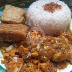 Nasi Ayam Geprek Telor Asin