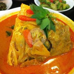 Nasi Ikan Kepala Kakap Gulai