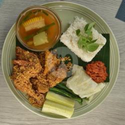 Nasi Ayam Penyet   Sayur Asem