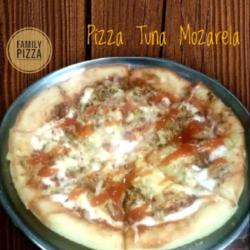 Pizza Tuna Keju (keju Mozarella)