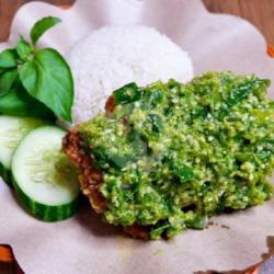 Ayam Penyet Sambal Rawit Ijo Nasi