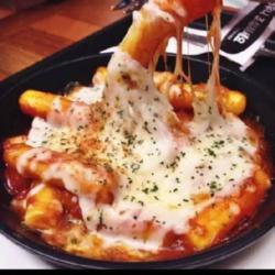 Tteokbokki Chicken N Cheese