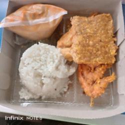 Nasi Udang Tahu Tempe Komplit