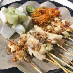 Taichan Sambal Matah   Lontong