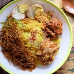 Nasi Kuning    Ayam Kecap   Telur