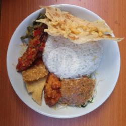 Nasi Pecel Pindang Balado