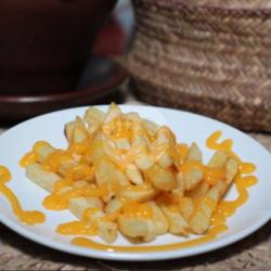 Crispy Fries Cheese Sauce