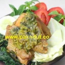 Ayam Dada Ijo