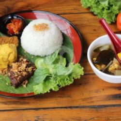 Paket Nasi Empal Daging Sayur Asem