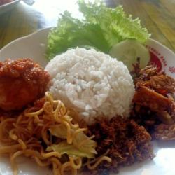 Nasi Rames Telur Balado