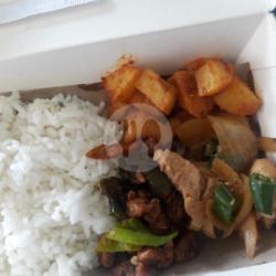 Paket Nasi, Kentang, Orek, Ayam