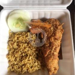 Ayam Indomie No Nasi