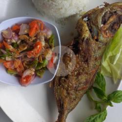 Nasi Ikan Kembung Sambal Matah