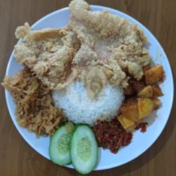 Nasi Kulit Balado