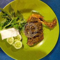 Ayam Paha Geprek Sambal Ijo