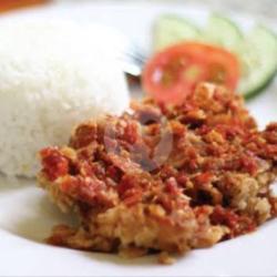 Nasi Ayam Geprek Korek Plus Es Nutrisari