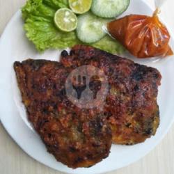 Kepala Ikan Salmon Bakar