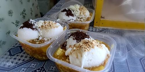 Royal Rujak Ice Cream, Belakang Solo Square