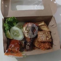 Nasi Tuna Bakar / Goreng 3 T (tahu, Tempe, Terong) Sambal Kecap