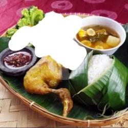 Nasi Timbel ( Ayam Goreng )