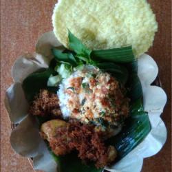 Sego Pecel Ayam Goreng Laos