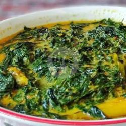 Sayur Santen Daun Singkong