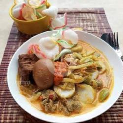 Lontong Sayur   Telor Semur/balado