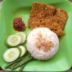 Nasi Tempe Kremes