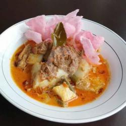 Ketupat Rendang