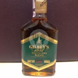 [21 ] Gilbeys Whiskey