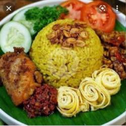 Nasi Kuning Istimewa