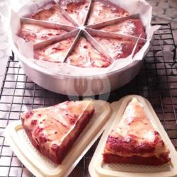 Red Velvet Cheese Brownie Per Piece