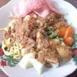 Gado Gado Kupat