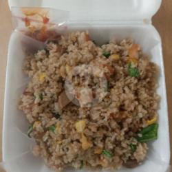 Nasi Uduk Goreng Sosis