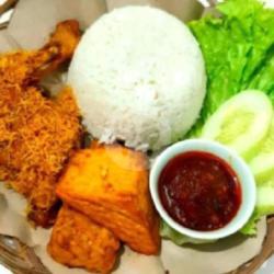 Ayam Paha Serundeng Komplit