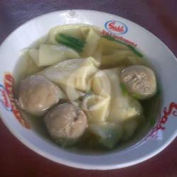 Pangsit Bakso Kuah