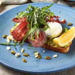 Smashed Avocado Poached Egg & Bacon