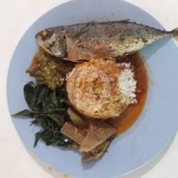 Nasi Ikan Salam Goreng Komplit