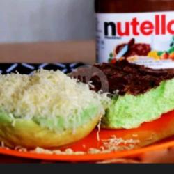 Roti Kuro Panggang Nutella