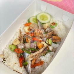 Nasi Ikan Asin Bawang