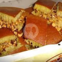 Martabak Manis Kacang Susu