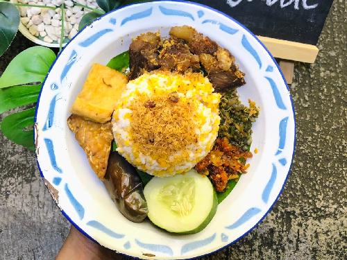 Nasi Jagung Babat (Markas Sejabat), Taman