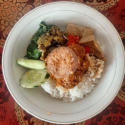 Nasi Putih Ikan Rendang Ikan Tongkol Sisik