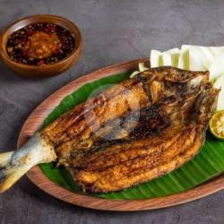 Ikan Bakar Bandeng Utuh