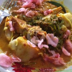 Lontong Pical Tanpa Telur