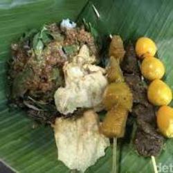 Nasi Pecel   Telur Puyuh