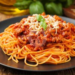 Spaghetti Sausage/ Chicken  Bolognese