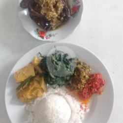 Nasi Belut/lindung Goreng Balado Sambal Ijo