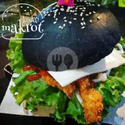 Cheesy Chicken Katsu Burger