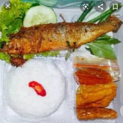 Nasi Penyetan Bandeng